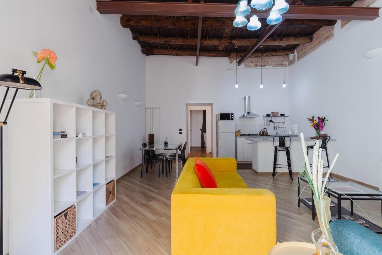 Appartamento Moderno Nel Centro Storico Napoli Eksteriør billede
